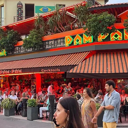 Face A La Et A 2 Pas Des Plages Juan Les Pins 'tout A Pied' Антиб
